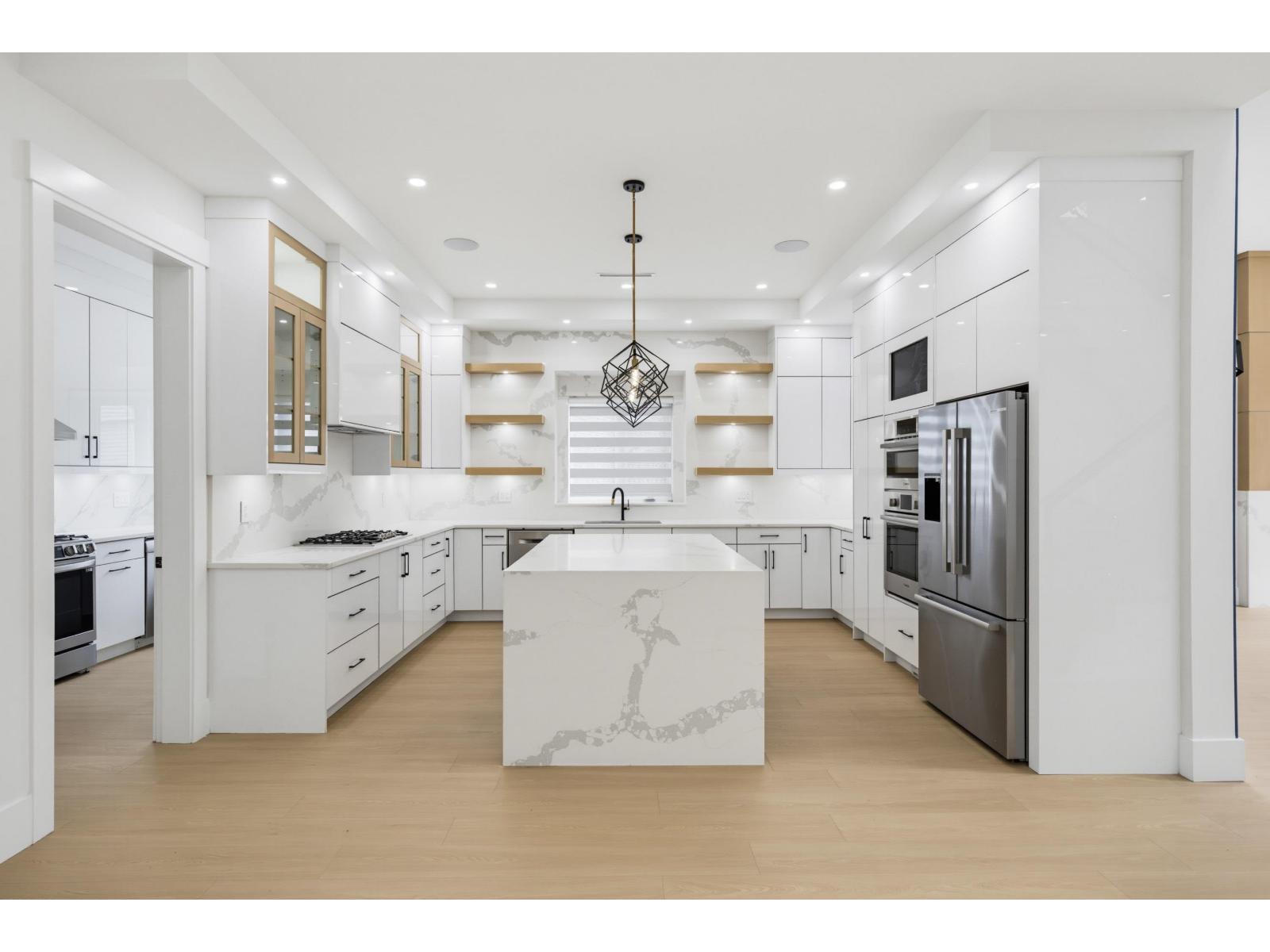 14571 106 Avenue Property Photo 11