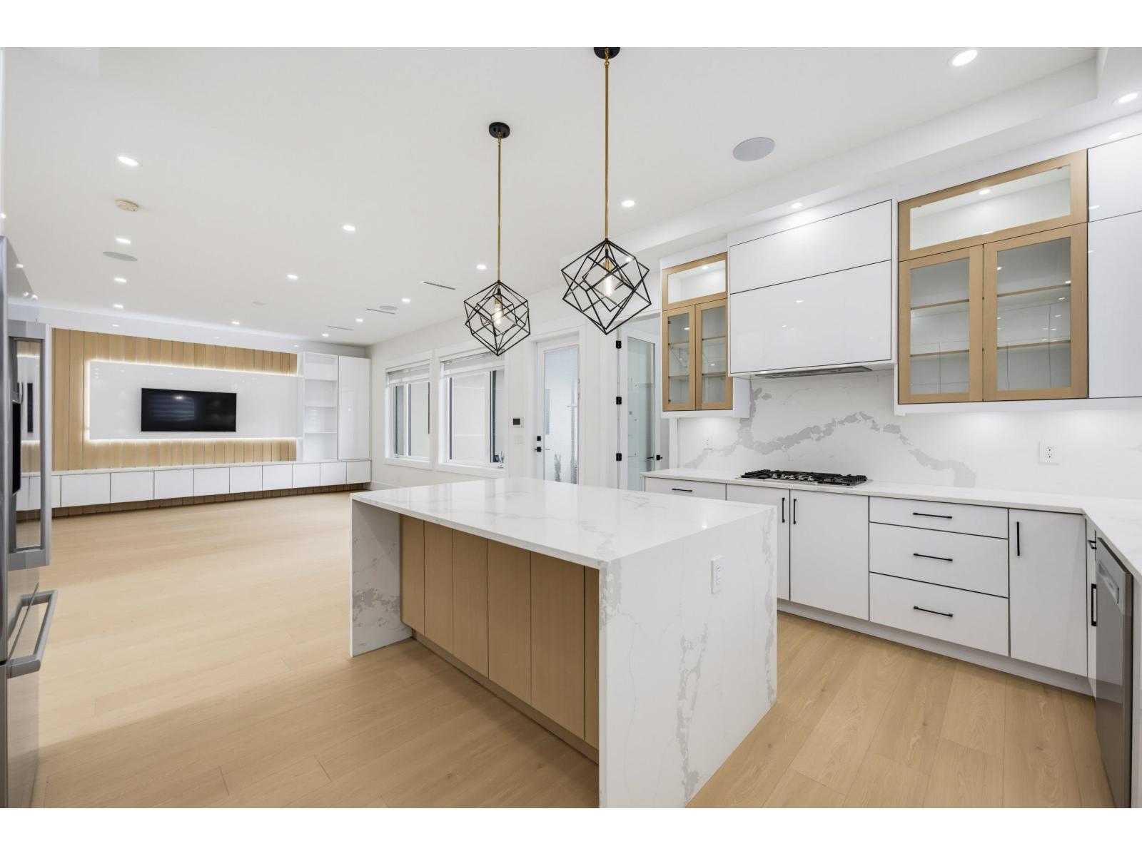 14571 106 Avenue Property Photo 13