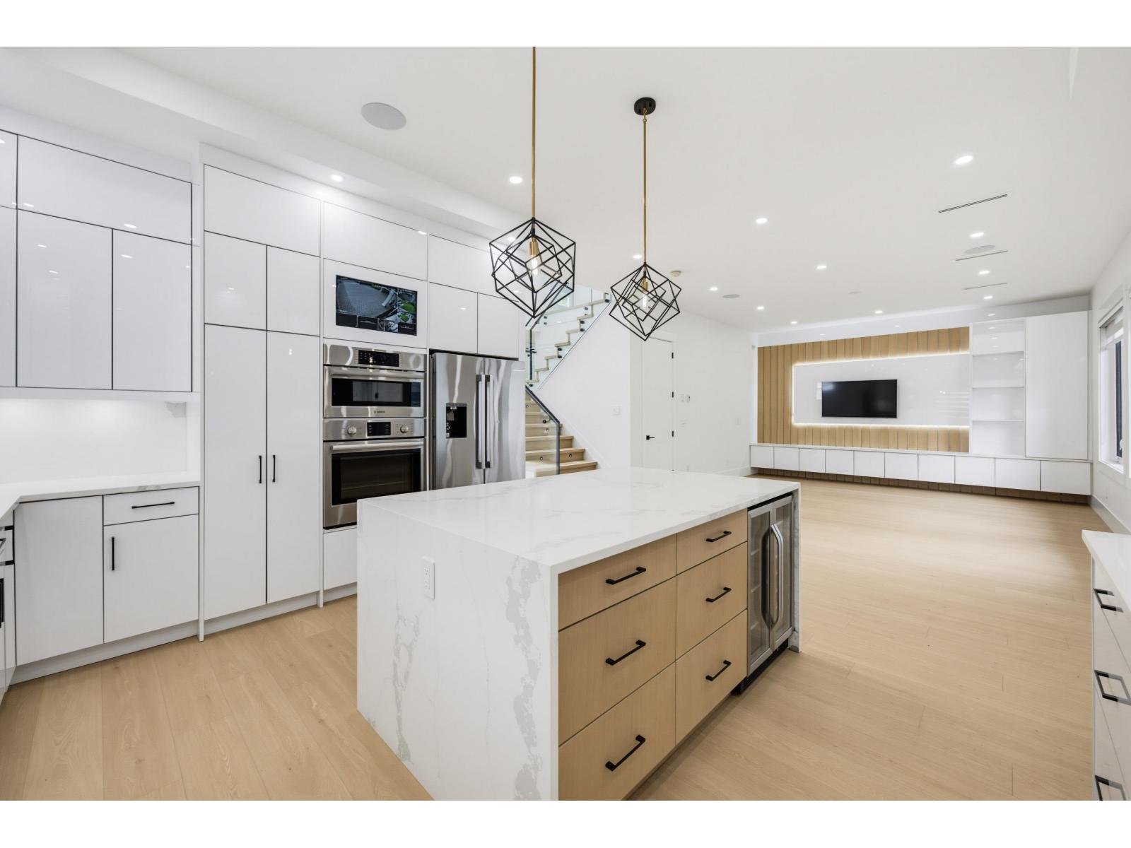 14571 106 Avenue Property Photo 14
