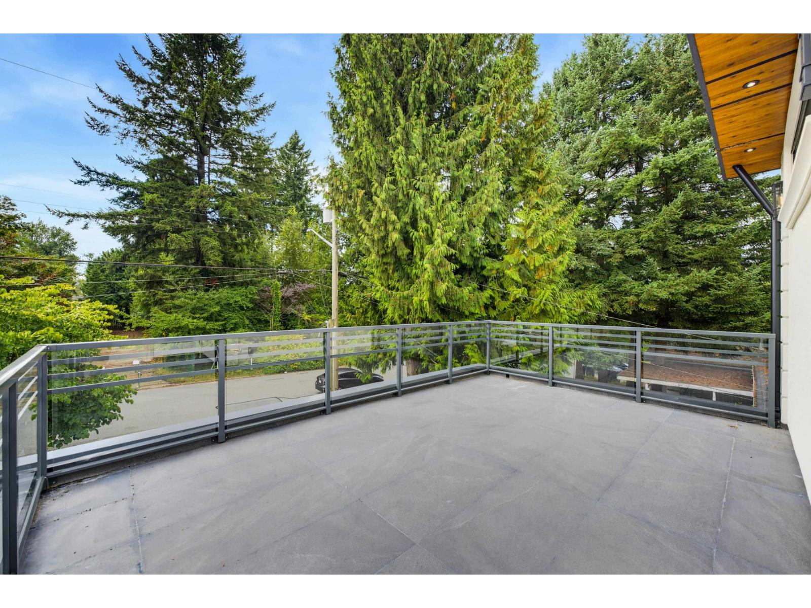 14571 106 Avenue Property Photo 23