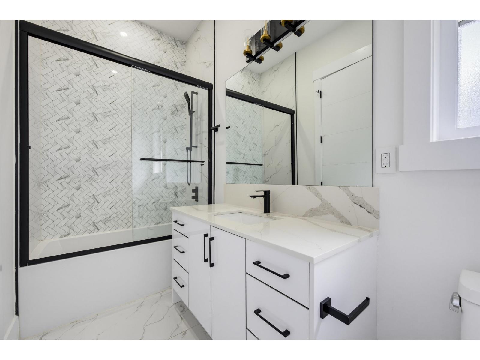 14571 106 Avenue Property Photo 35
