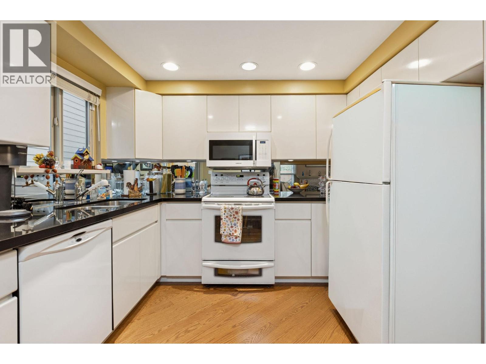20 6871 Francis Road Property Photo 11