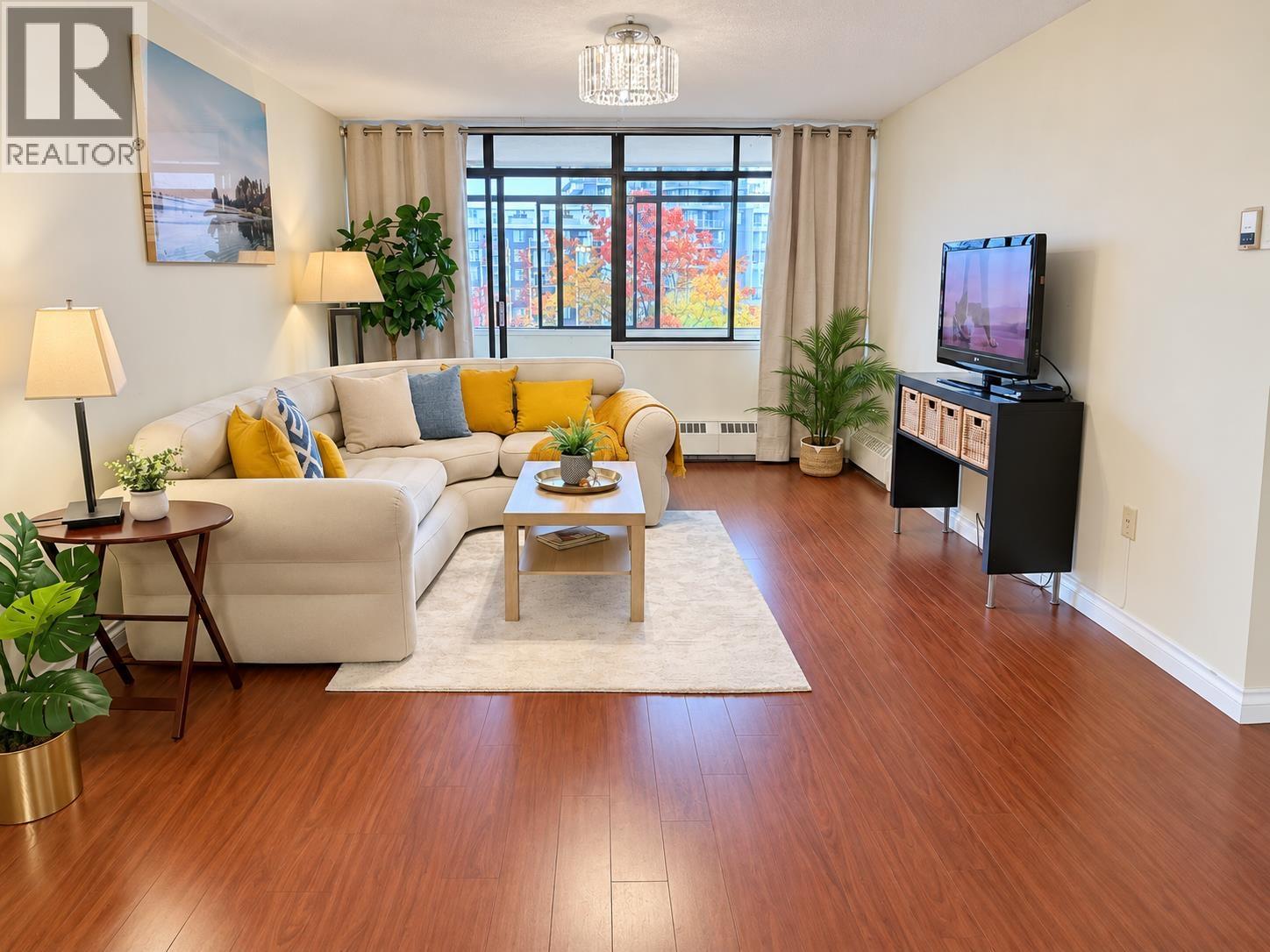 812 6611 MINORU BOULEVARD Property Photo 1