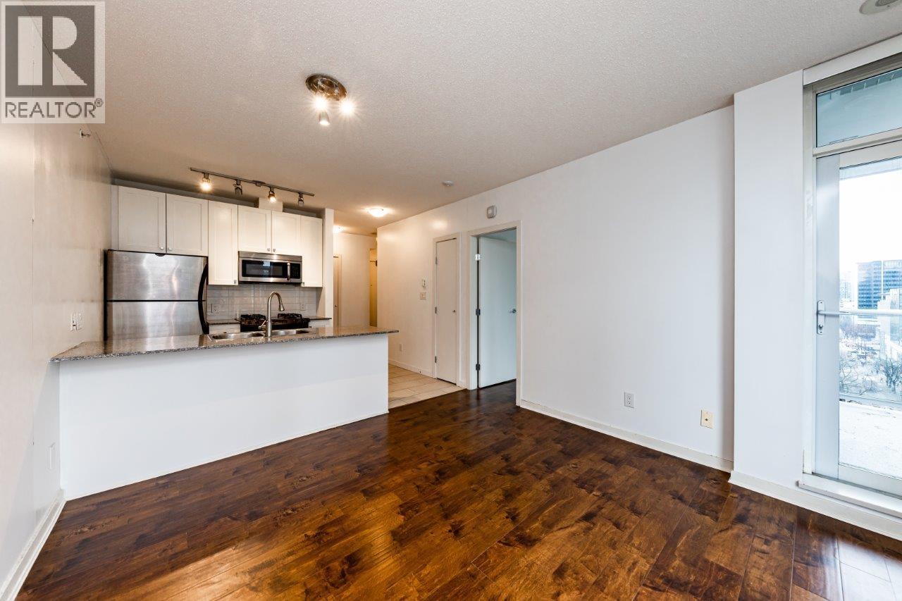 480 ROBSON STREET Property Photo 1
