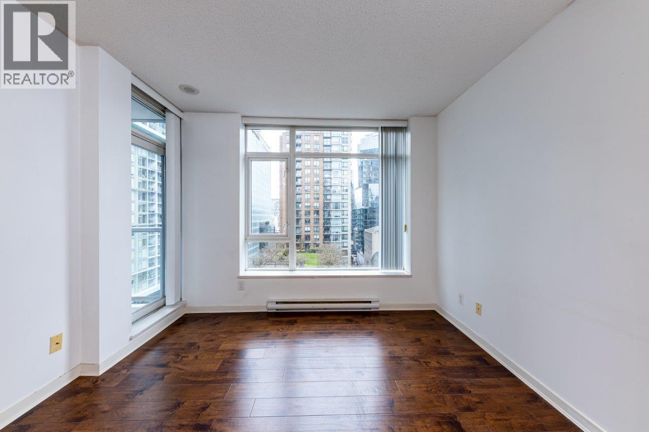 480 Robson Street Property Photo 5
