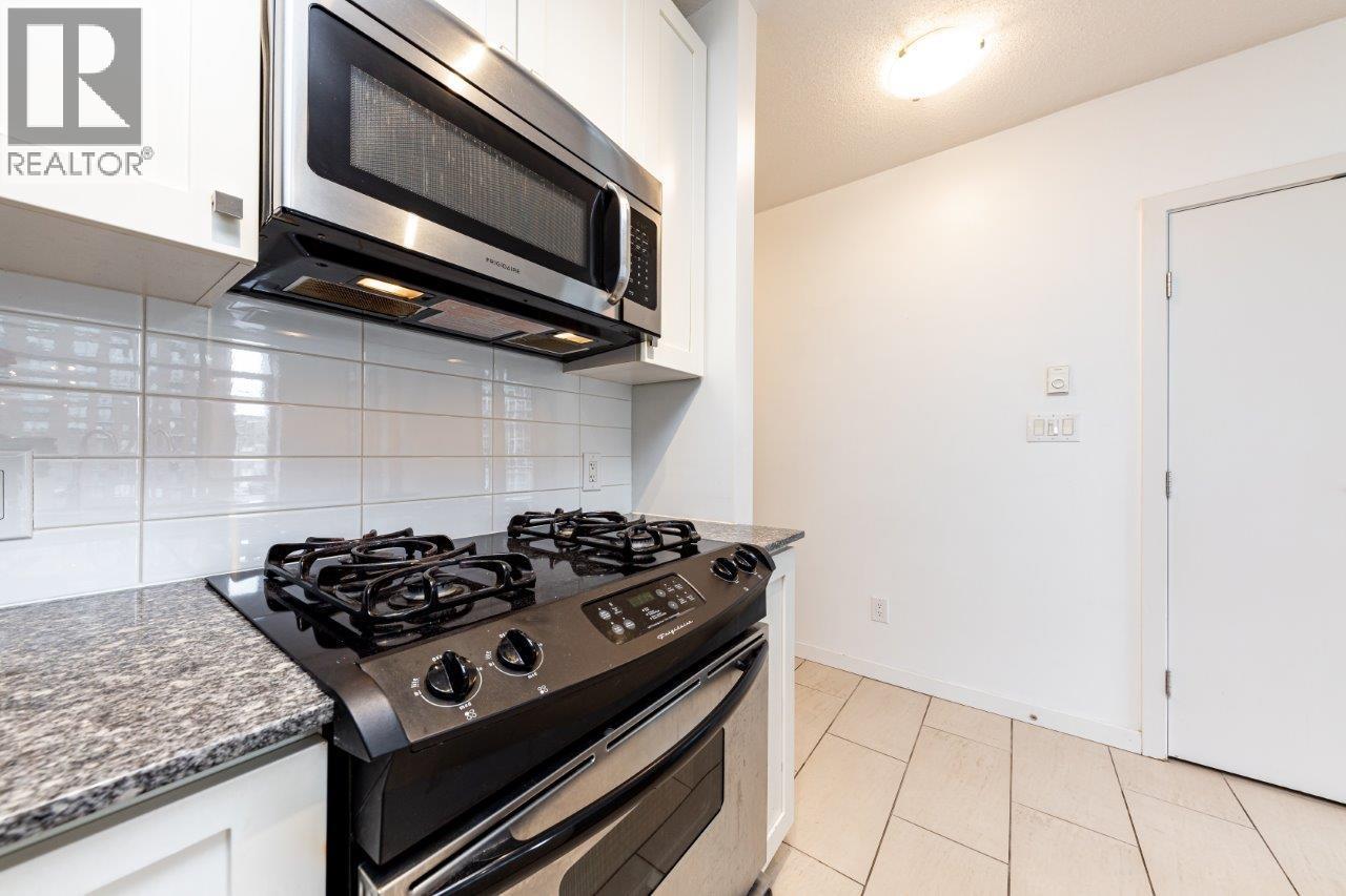 480 Robson Street Property Photo 11