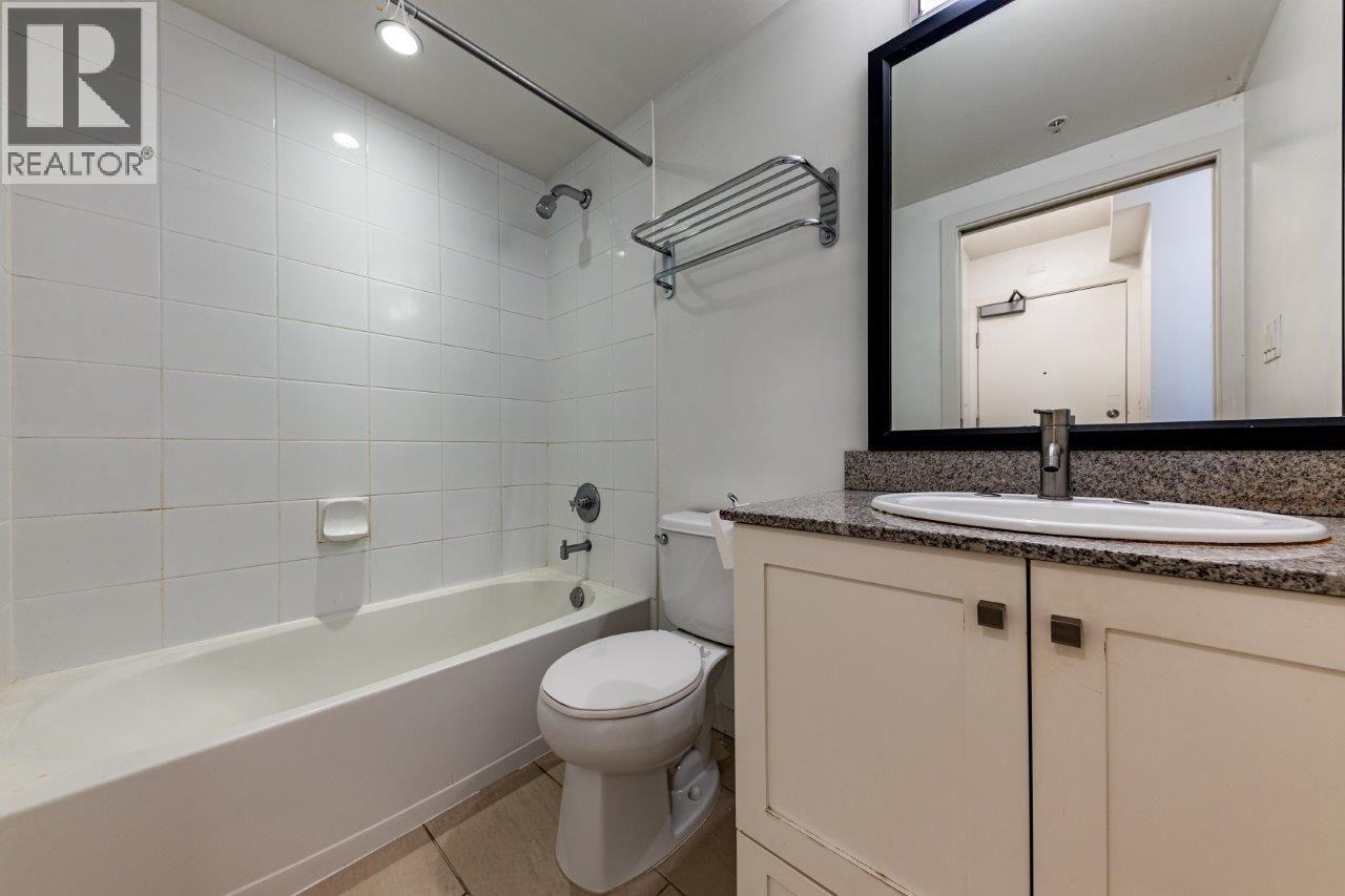 480 Robson Street Property Photo 18