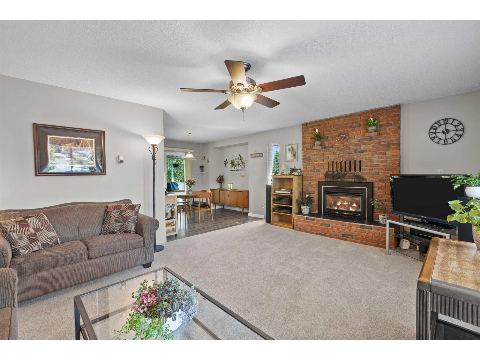 19949 51 Avenue Property Photo 8