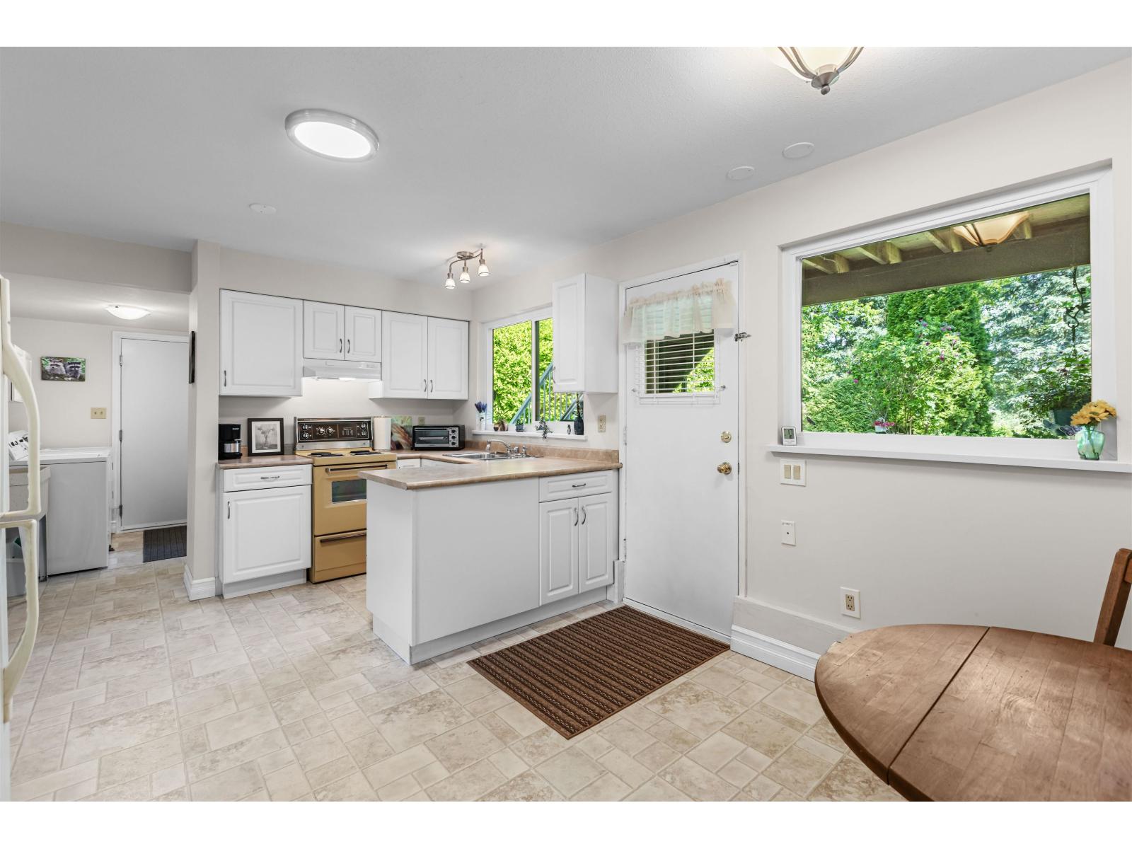 19949 51 Avenue Property Photo 26