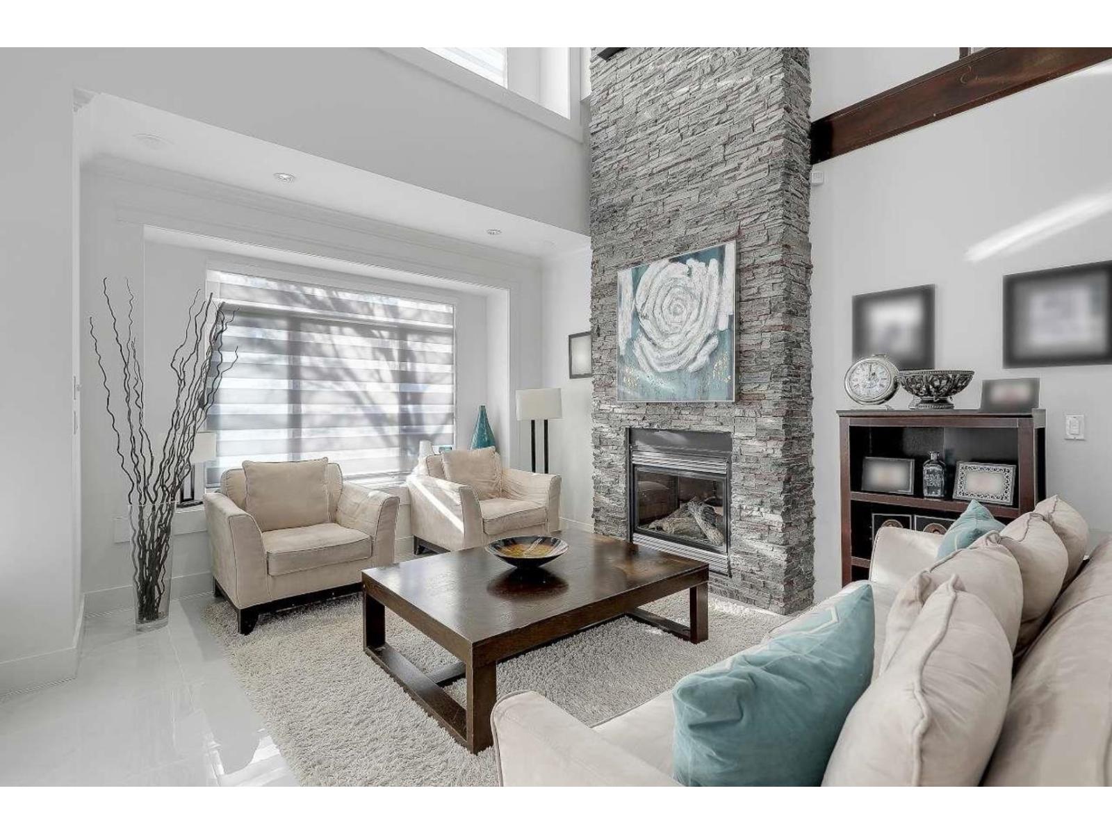 14871 76 Avenue Property Photo 3