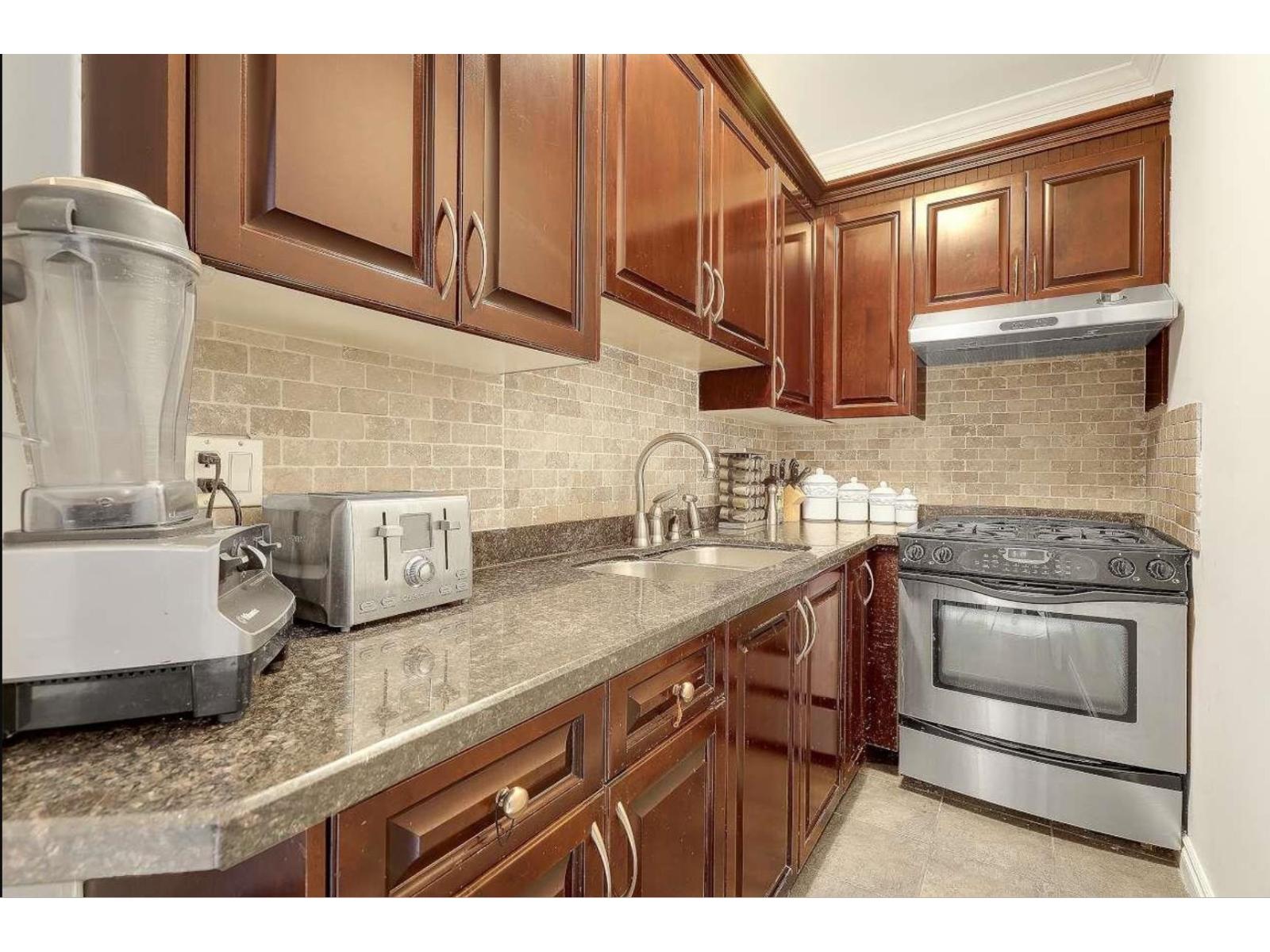 14871 76 Avenue Property Photo 12