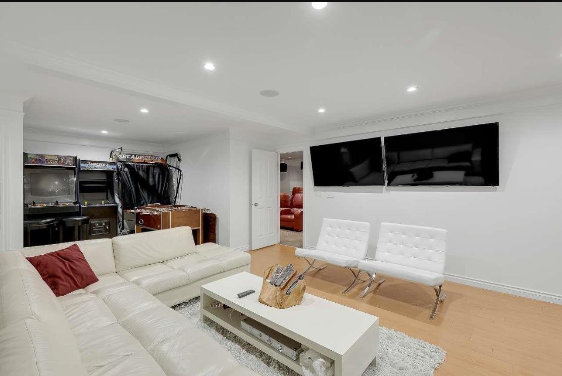 14871 76 Avenue Property Photo 36