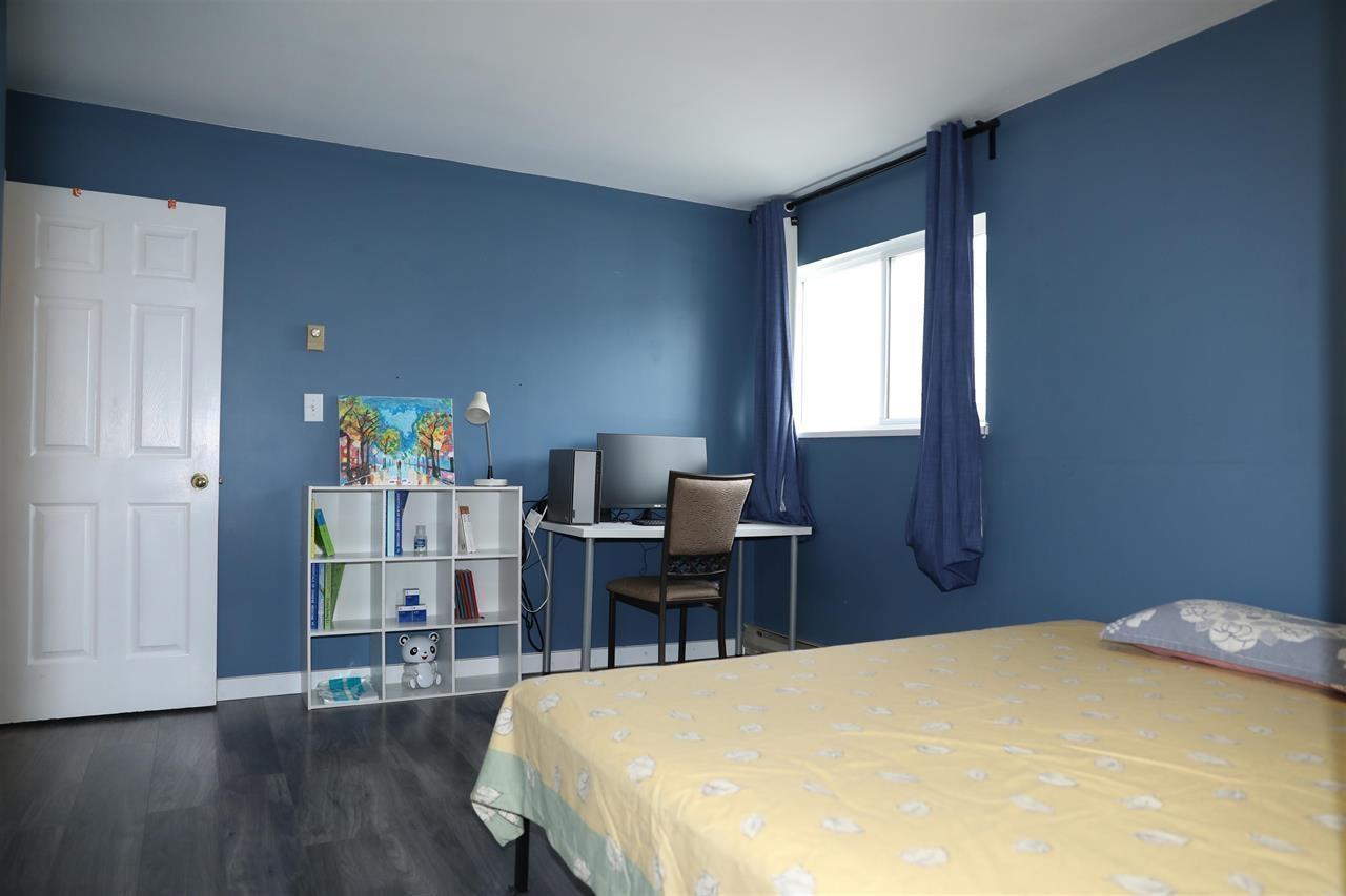 10077 156 Street Property Photo 13