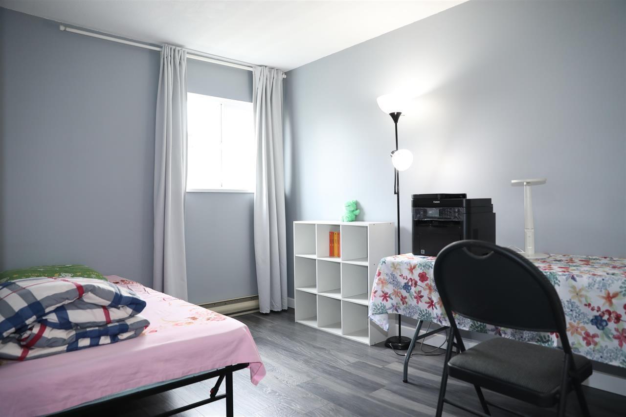 10077 156 Street Property Photo 15