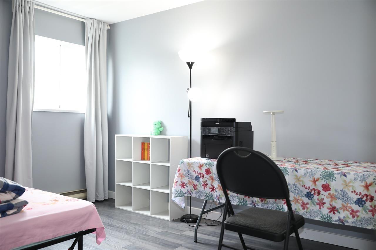 10077 156 Street Property Photo 16