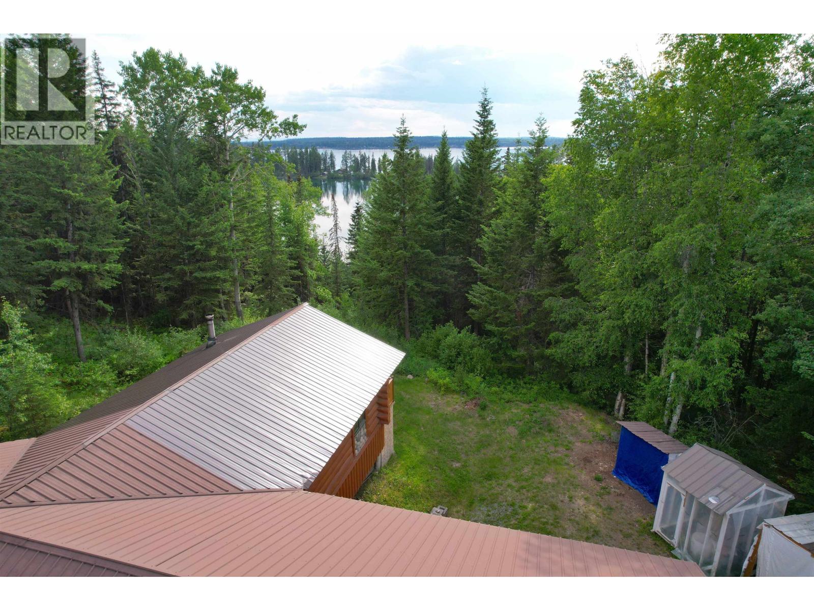 7524 Thomas Point Road Property Photo 1