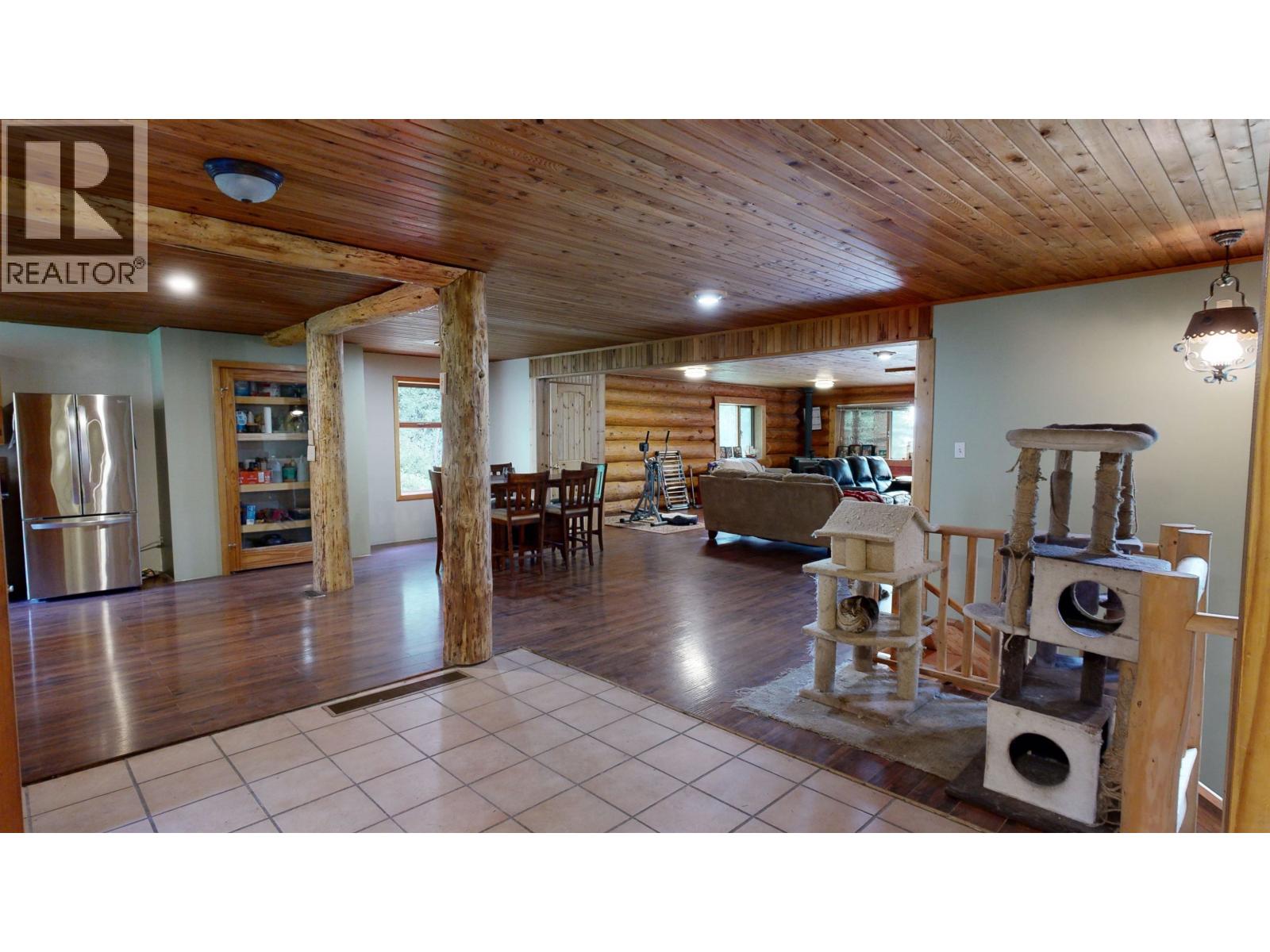 7524 Thomas Point Road Property Photo 8