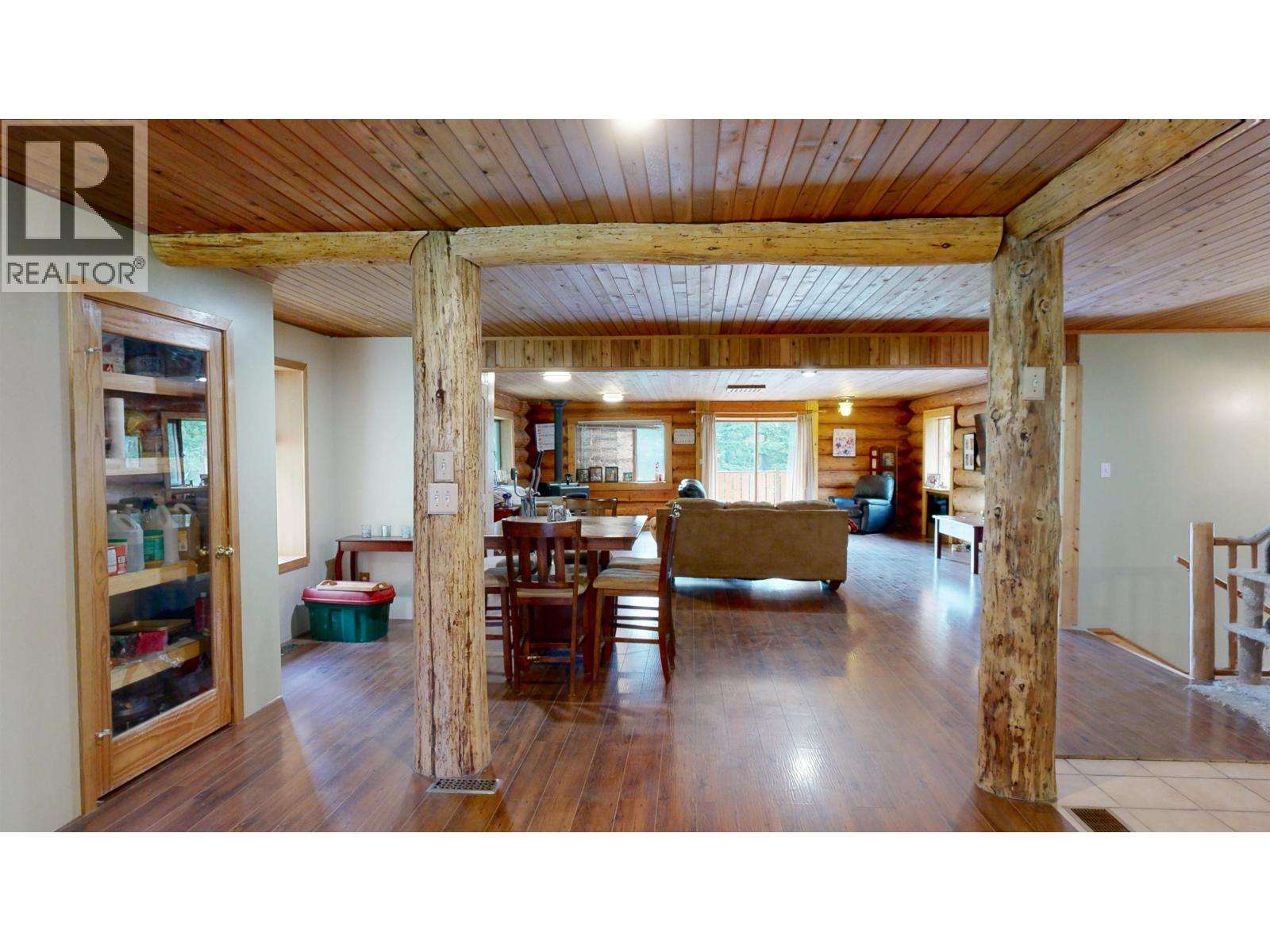 7524 Thomas Point Road Property Photo 12