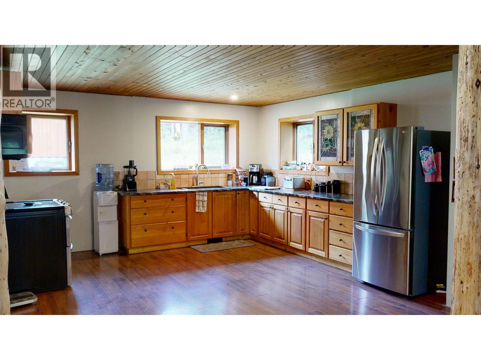 7524 Thomas Point Road Property Photo 14