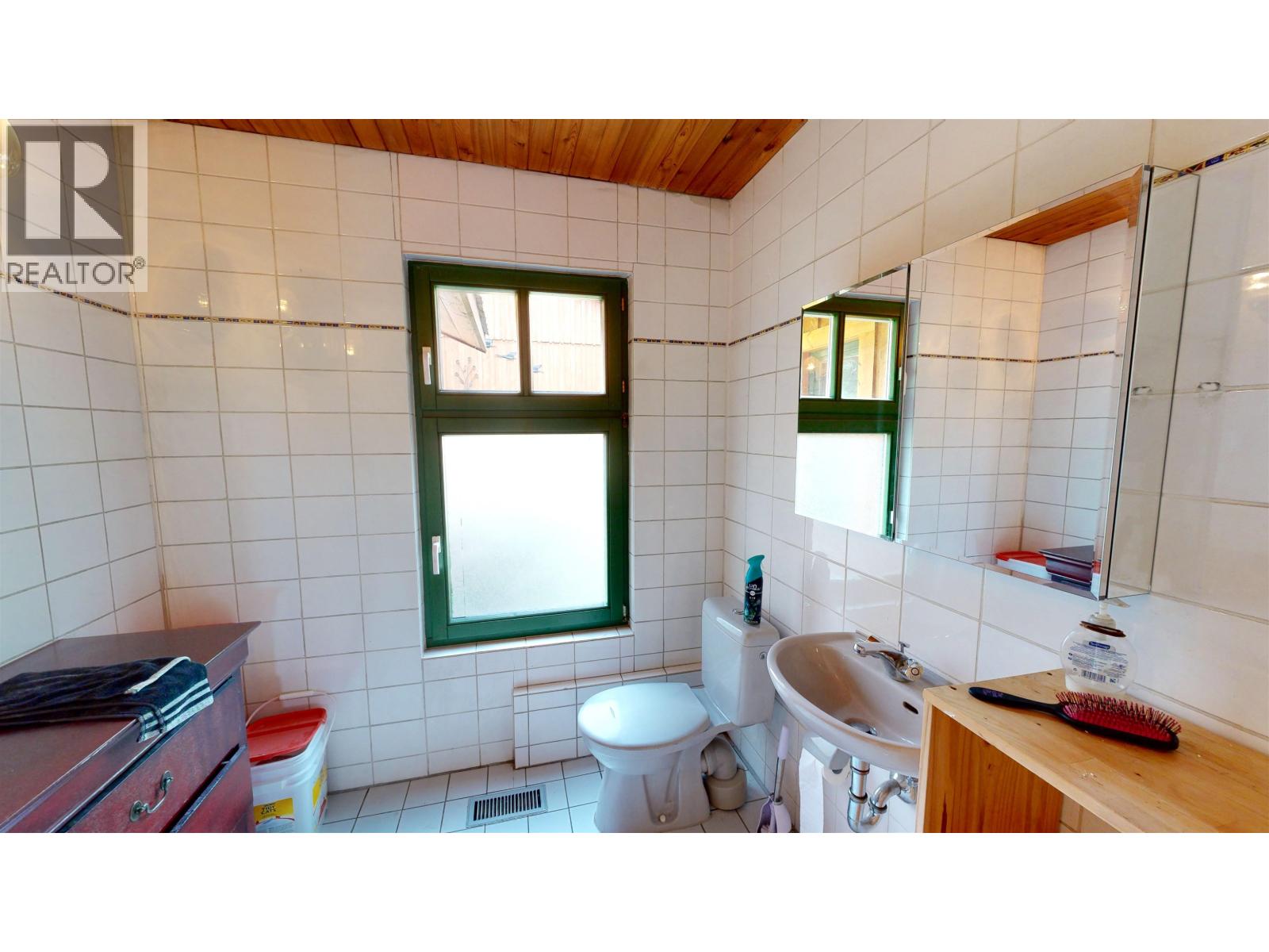 7524 Thomas Point Road Property Photo 15