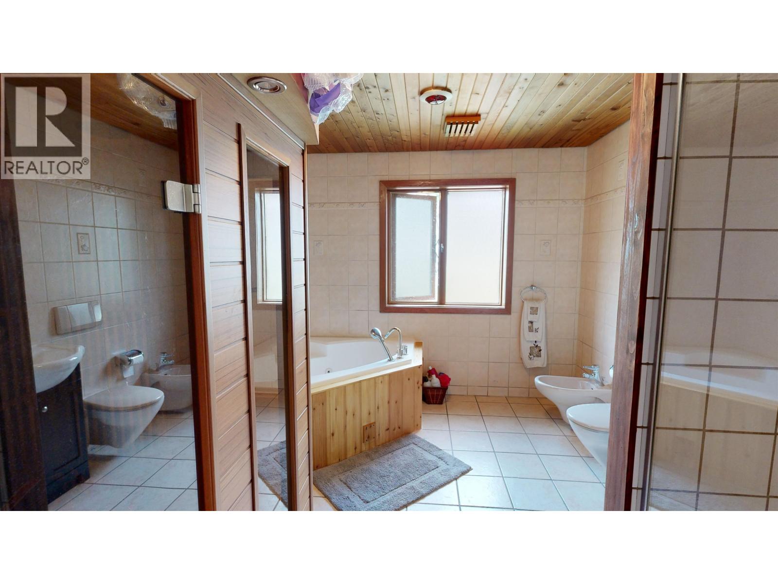 7524 Thomas Point Road Property Photo 19