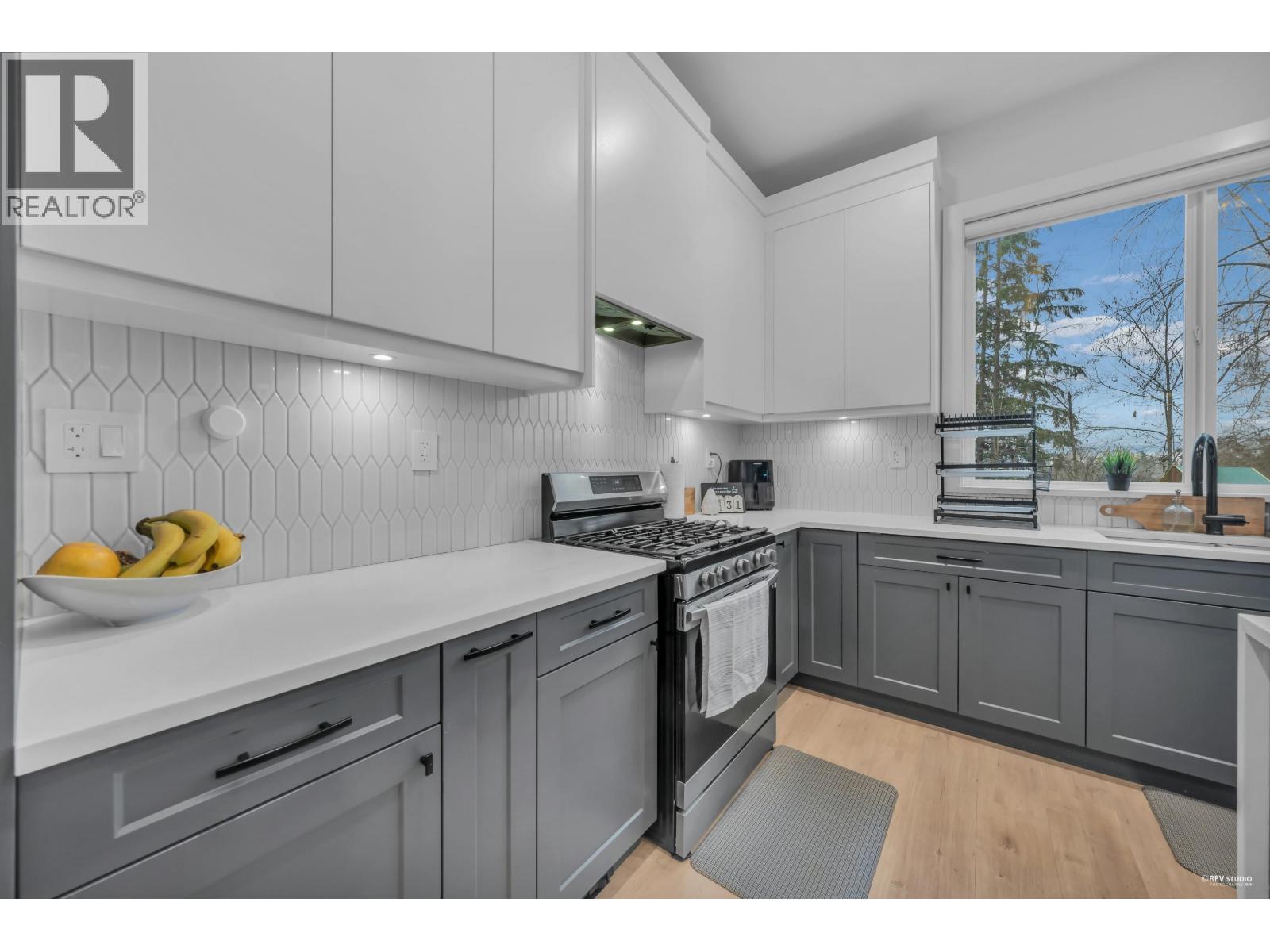 10509 Mcveety Street Property Photo 14