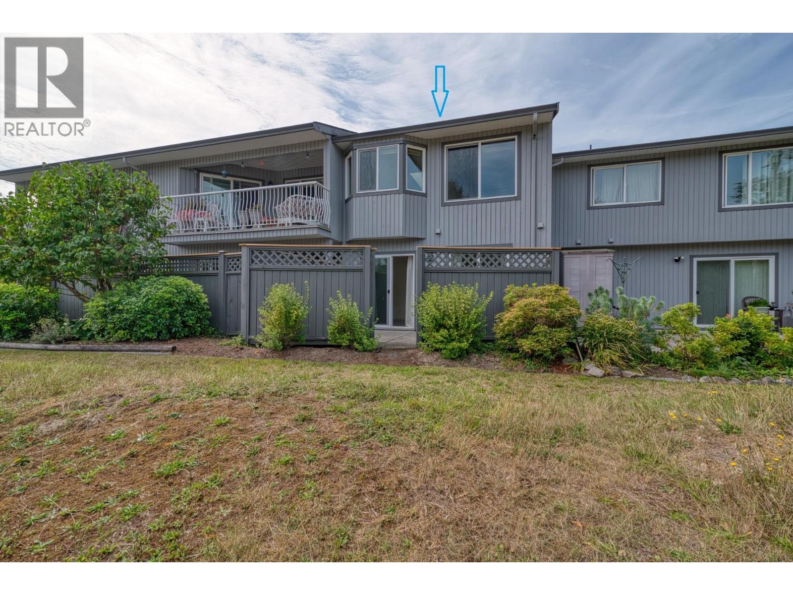 29 5761 Wharf Avenue Property Photo 3