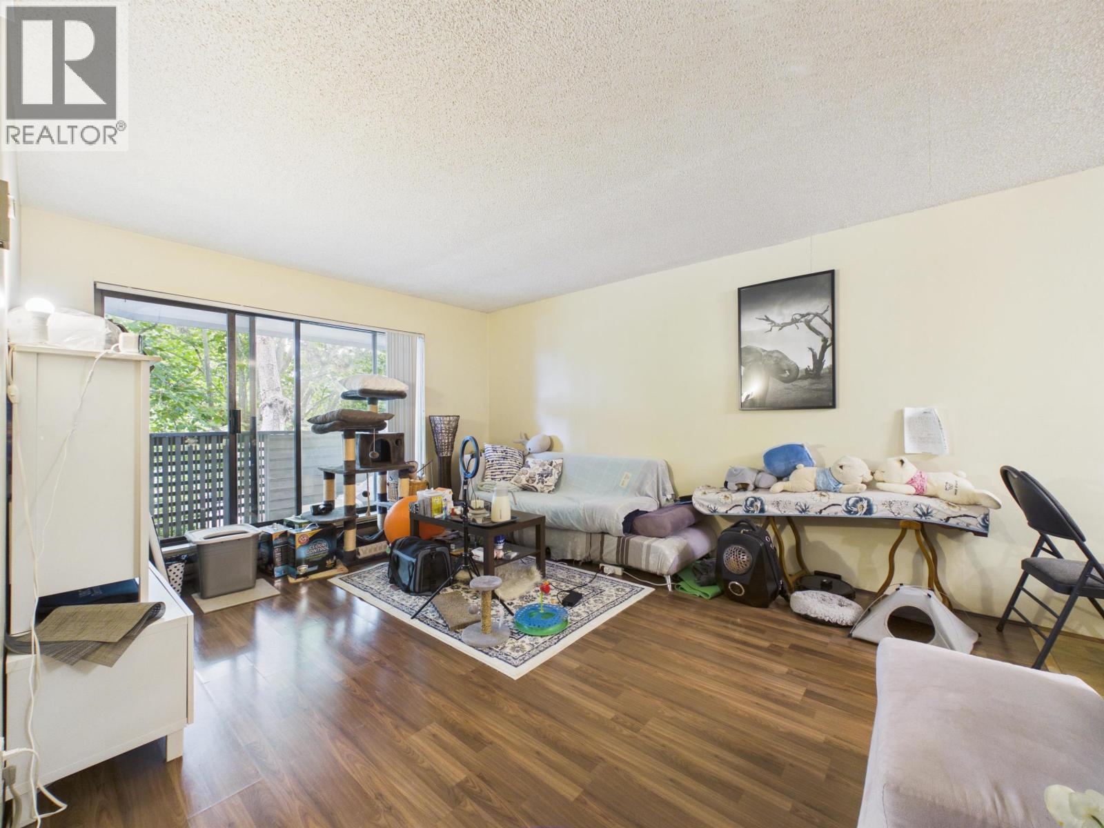 227 8700 Ackroyd Road Property Photo 6