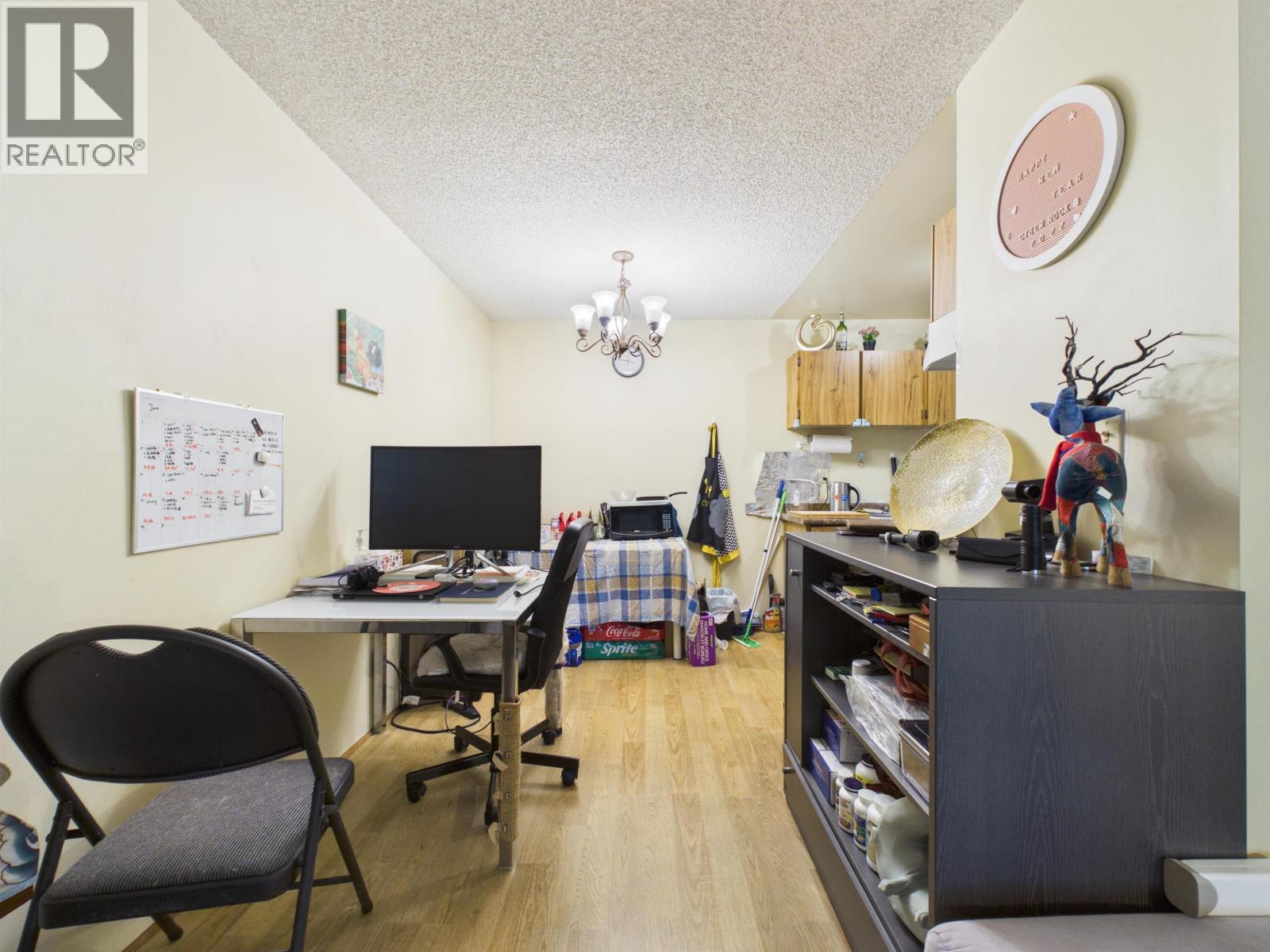 227 8700 Ackroyd Road Property Photo 7