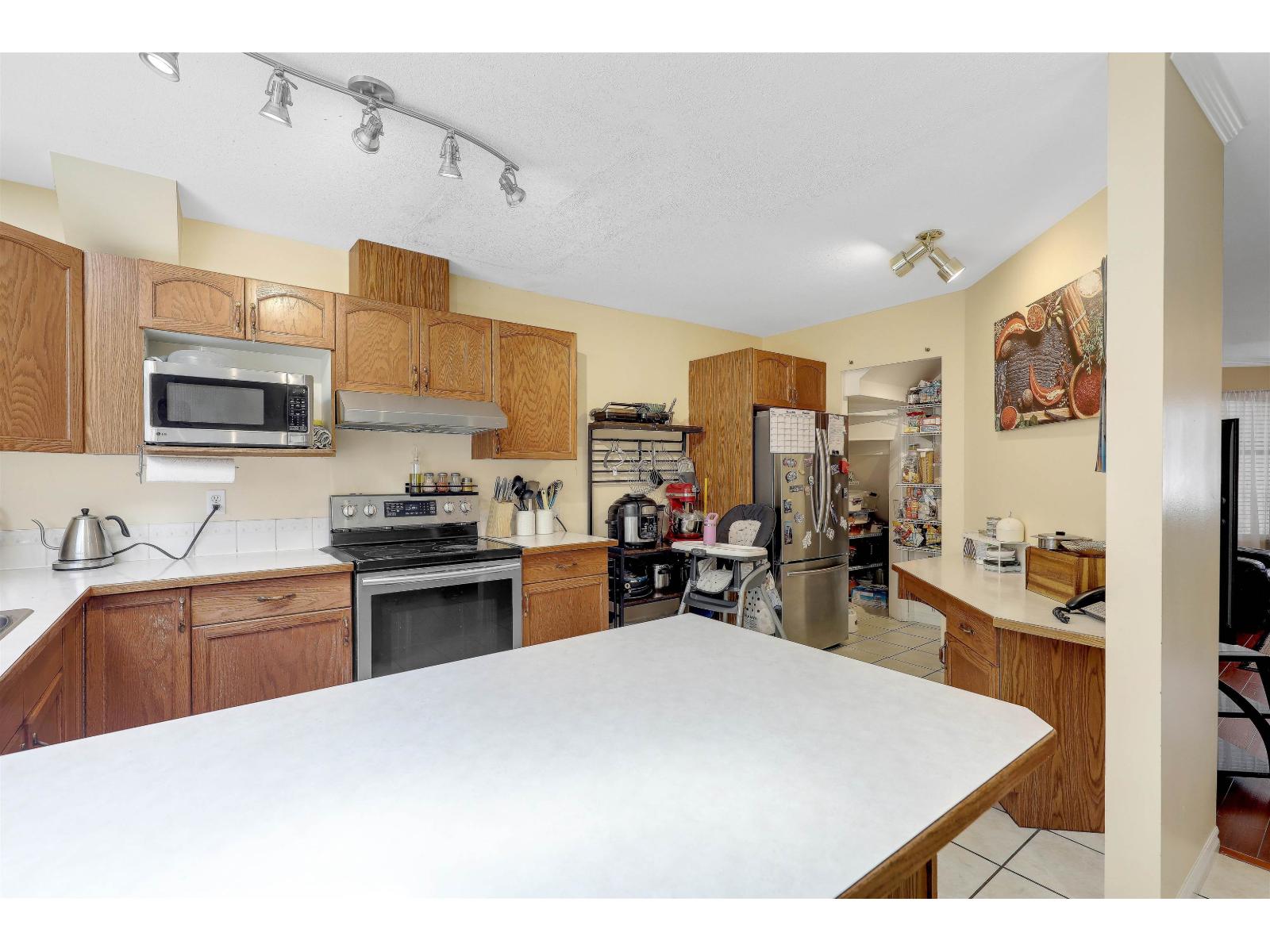 116 15501 89a Avenue Property Photo 9