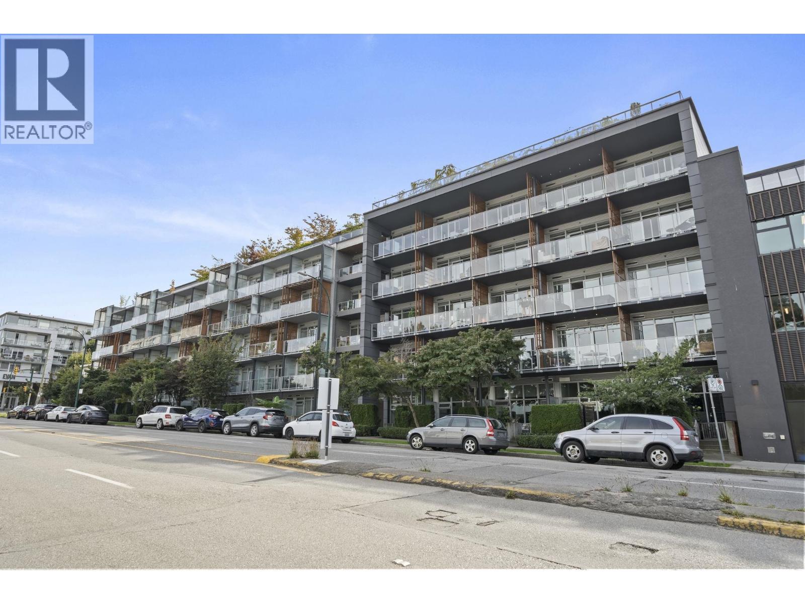 413 256 E 2nd Avenue Photo de la propriété 1