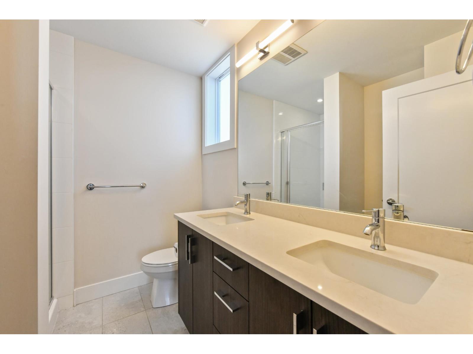 201 32838 Ventura Avenue Property Photo 22
