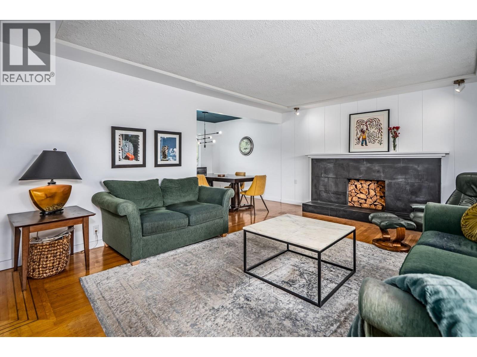 5529 8a Avenue Property Photo 9