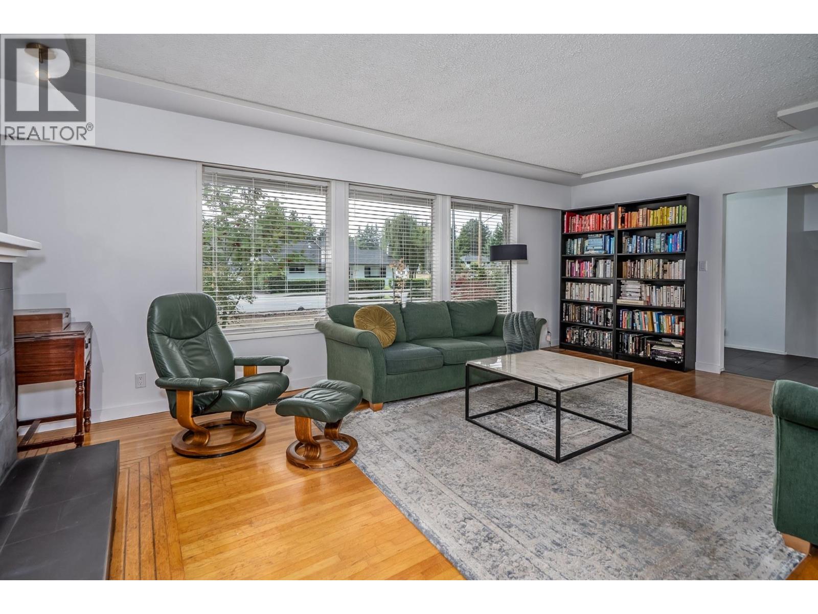 5529 8a Avenue Property Photo 10