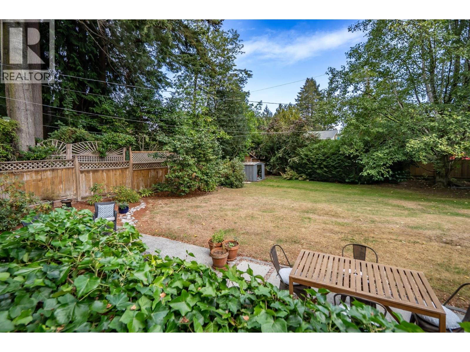 5529 8a Avenue Property Photo 31
