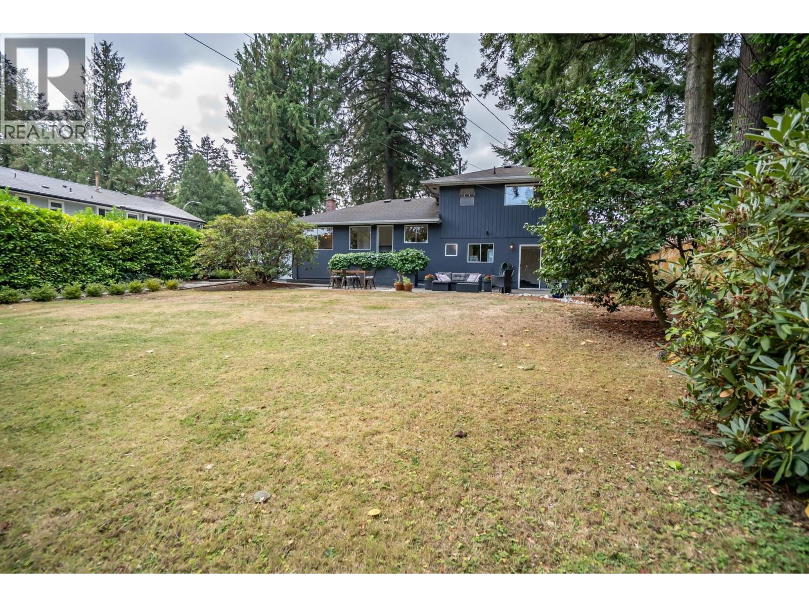 5529 8a Avenue Property Photo 36