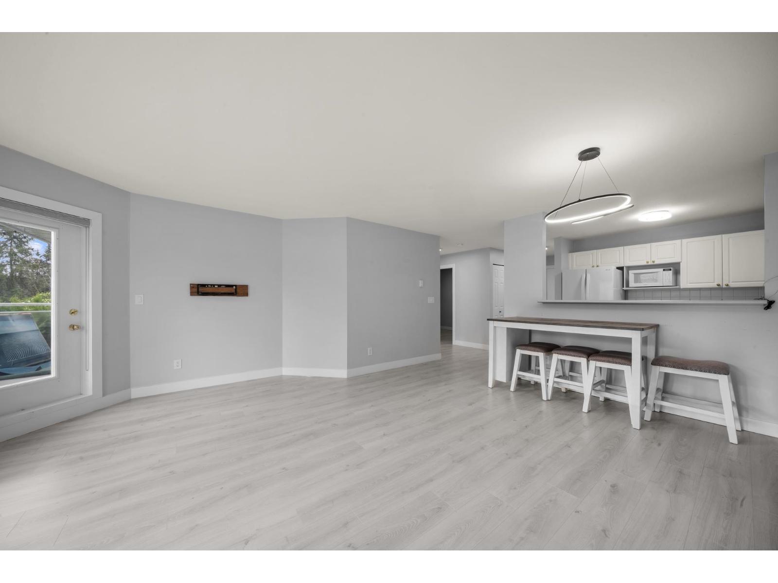 205 13680 84 Avenue Property Photo 9