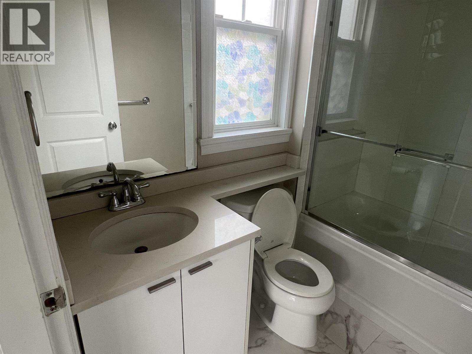 Mf 8006 Cartier Street Property Photo 8
