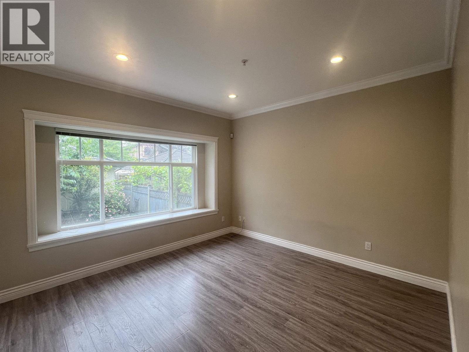 Mf 8006 Cartier Street Property Photo 14
