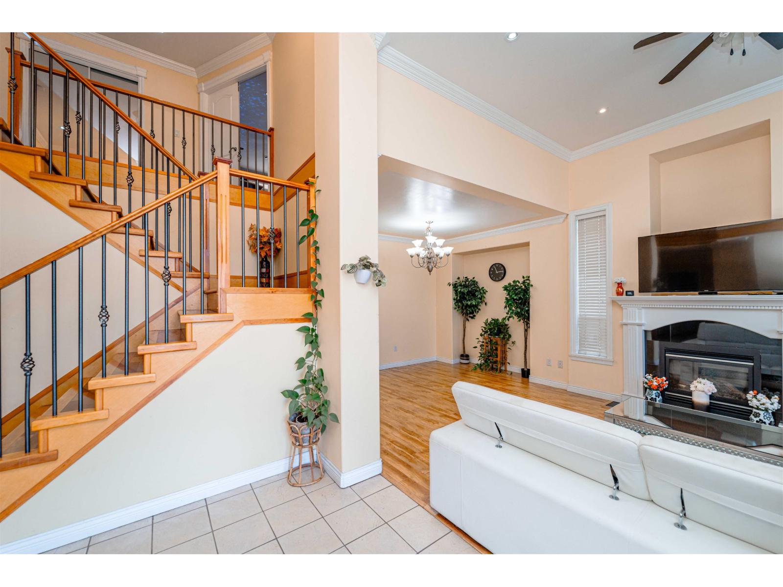 30580 Garnet Place Property Photo 4