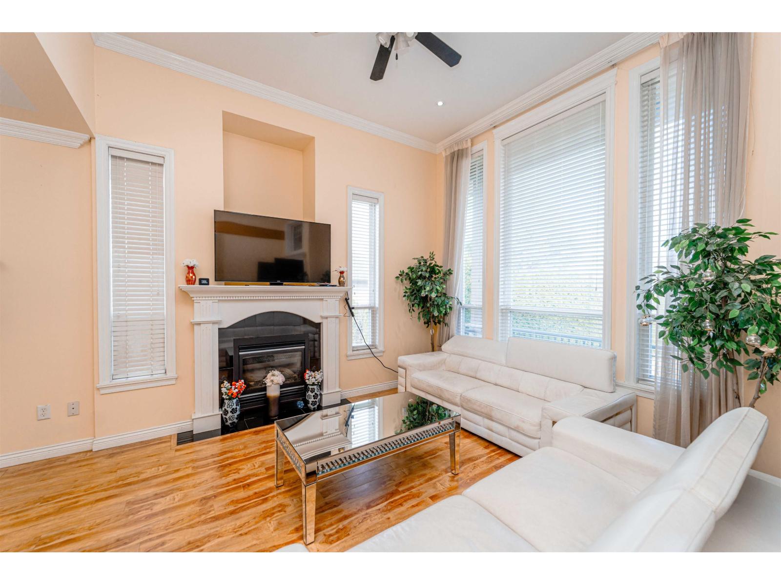 30580 Garnet Place Property Photo 5