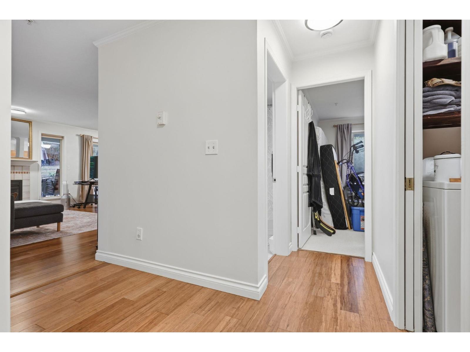 116 33478 Roberts Avenue Property Photo 2