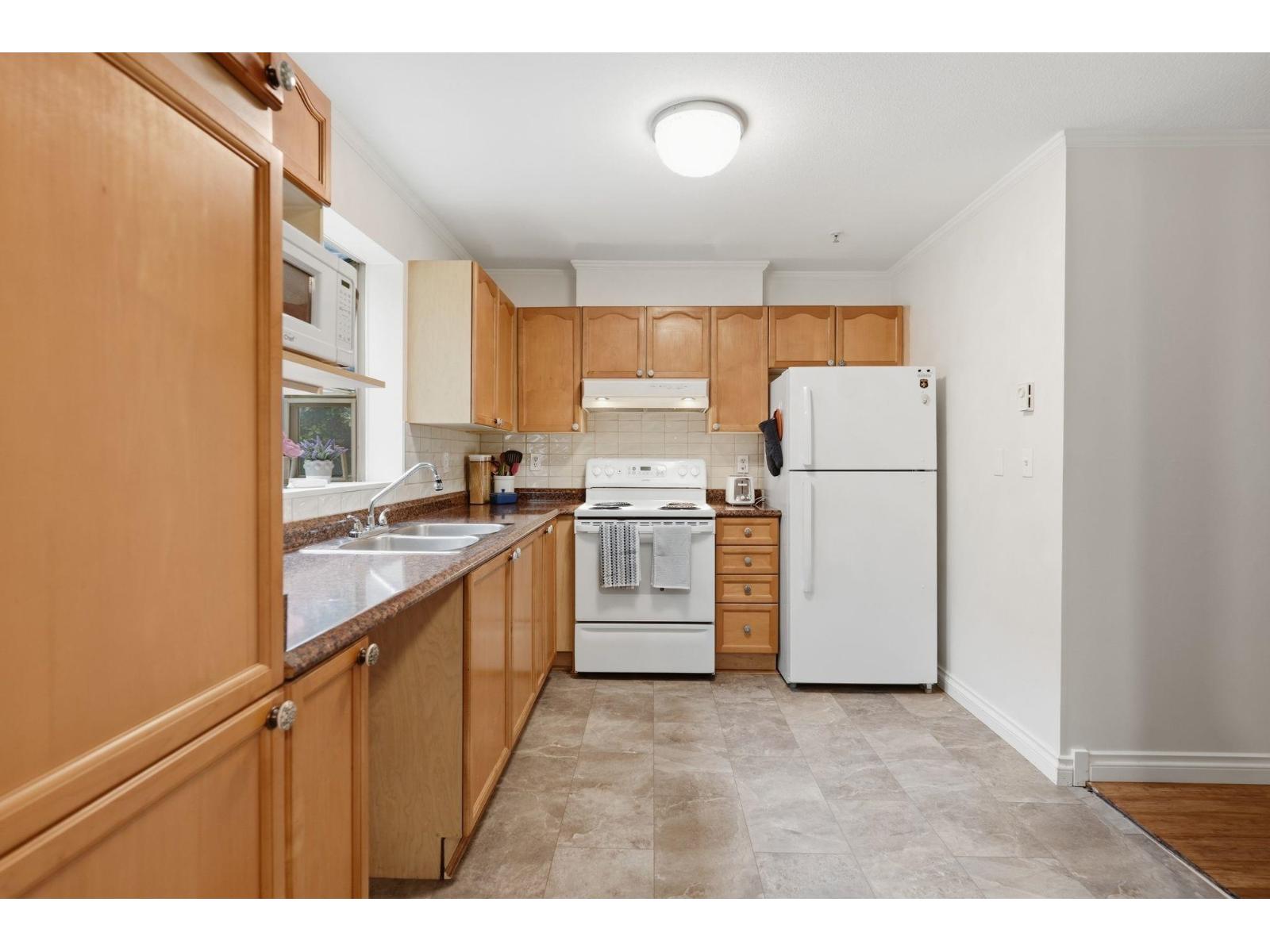 116 33478 Roberts Avenue Property Photo 8