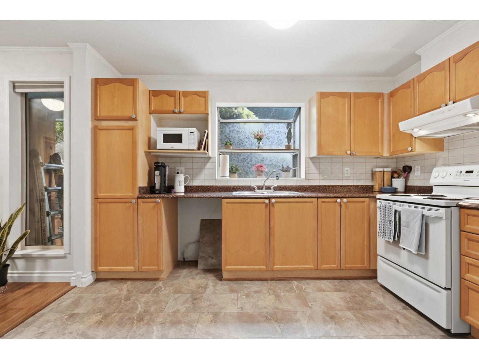 116 33478 Roberts Avenue Property Photo 10