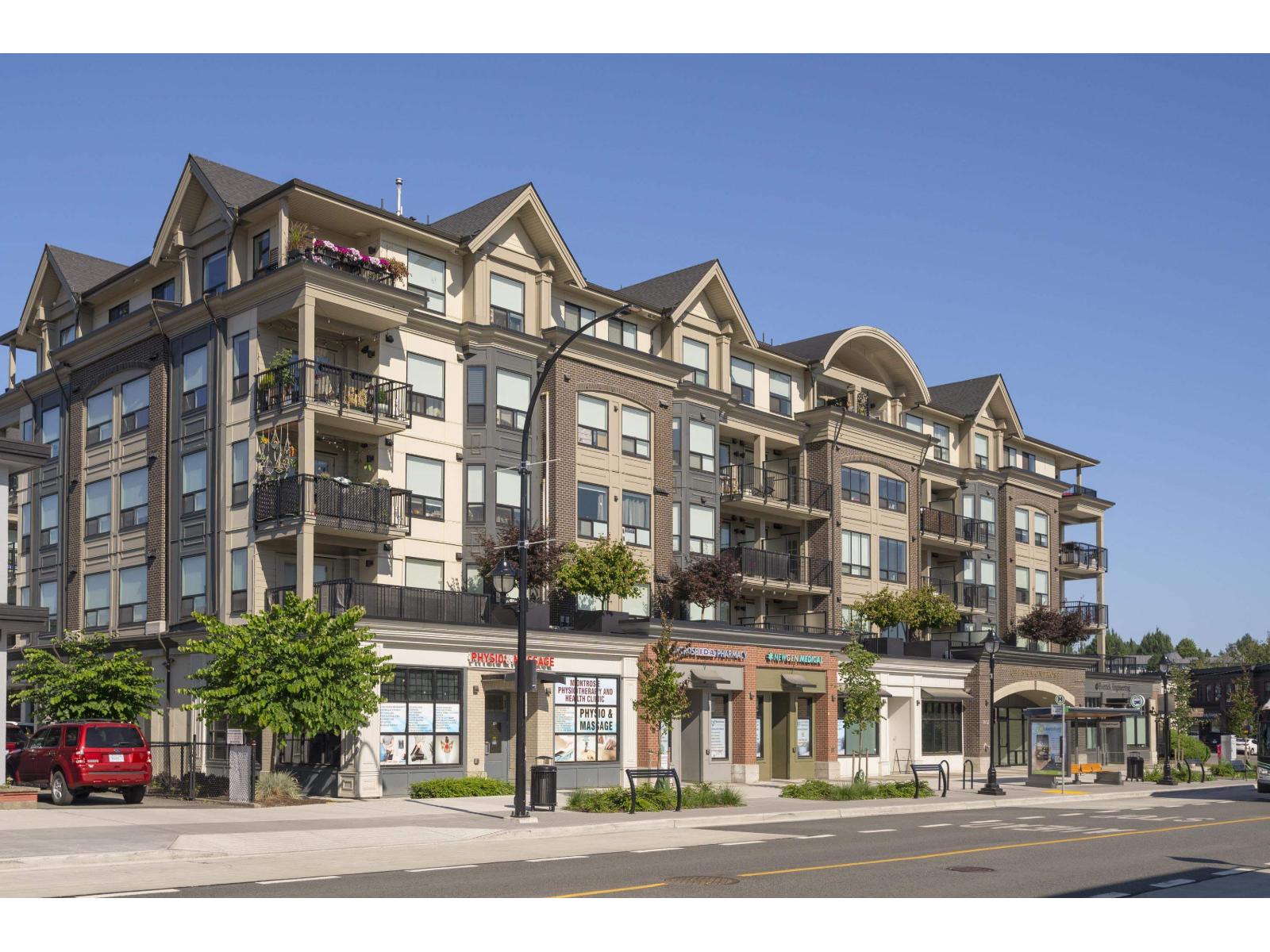 418 2493 Montrose Avenue Photo de la propriété 1