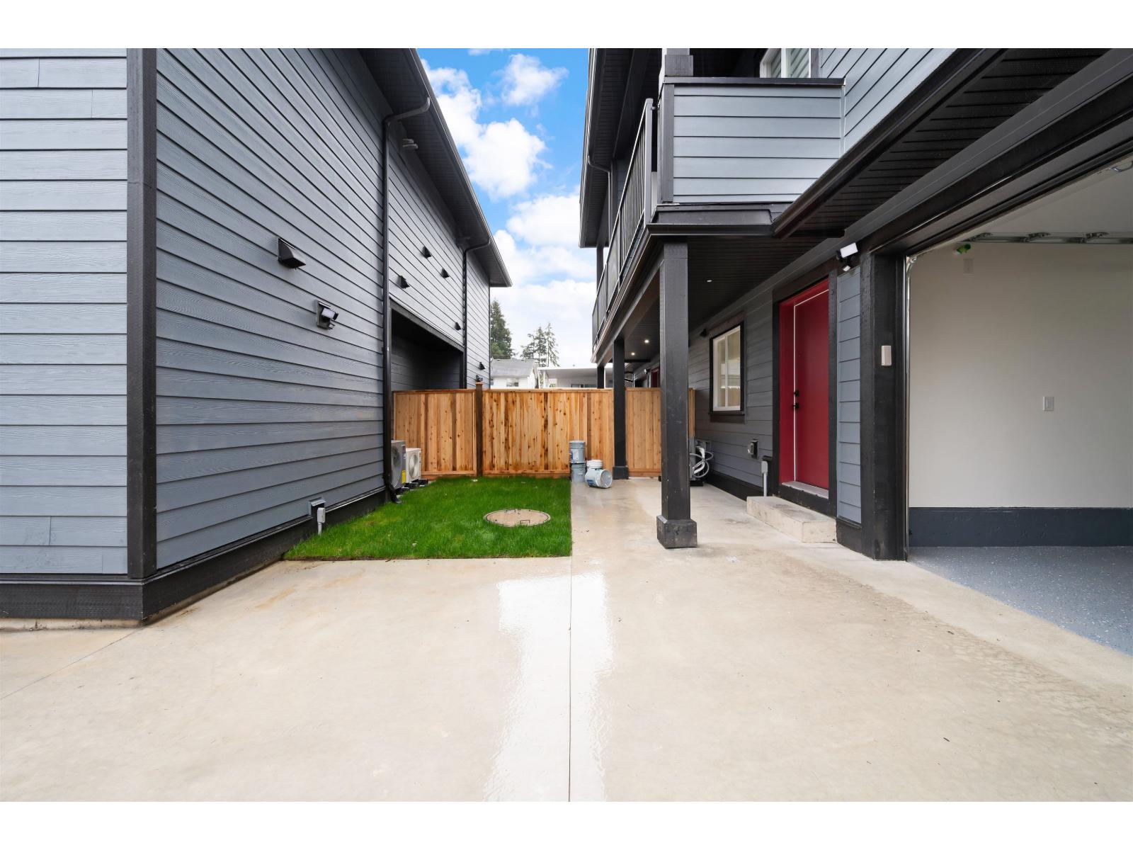 102 10432 128 Street Property Photo 8