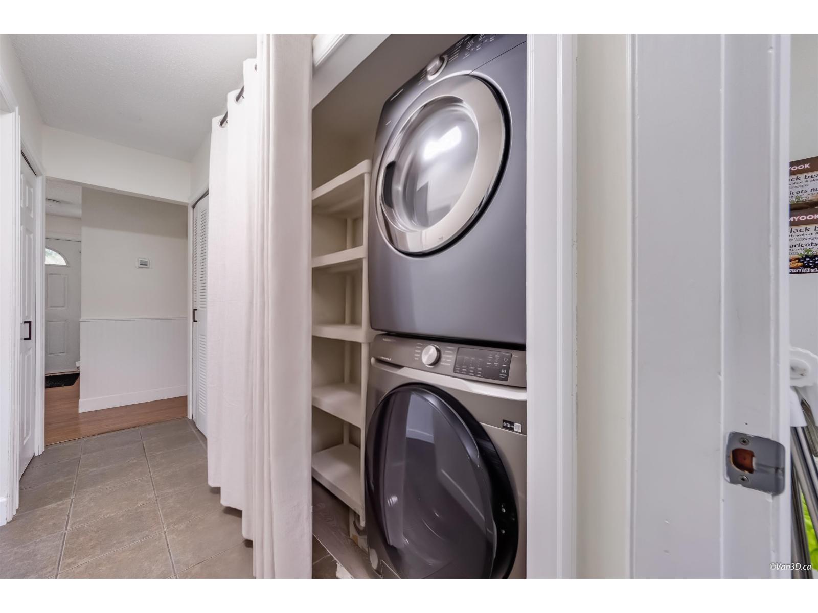 5052 205b Street Property Photo 15