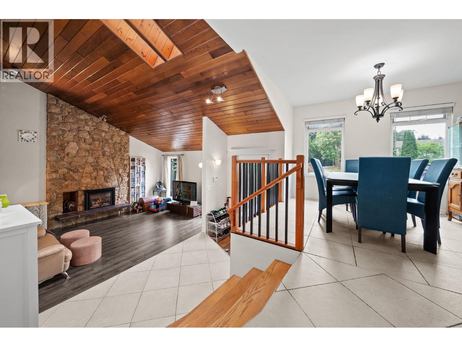 1003 Windward Drive Property Photo 10