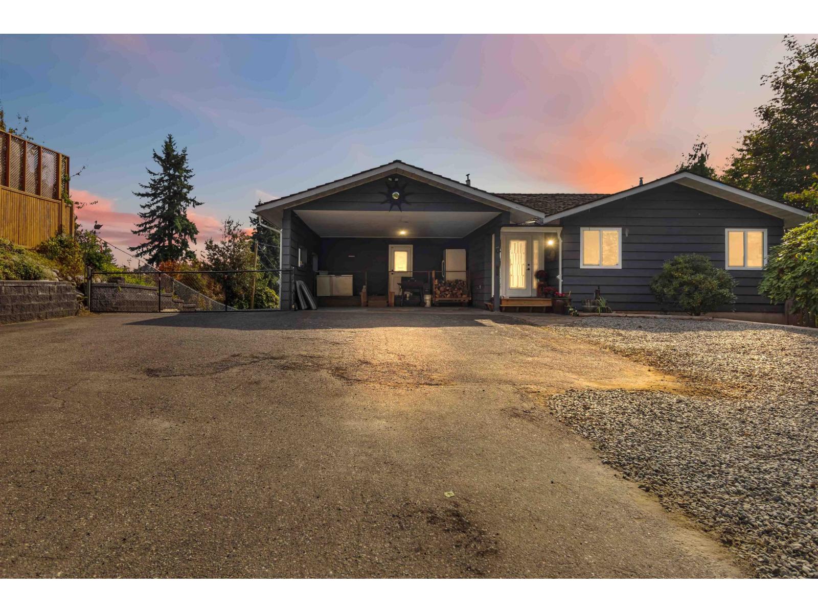 33017 14th Avenue Property Photo 1