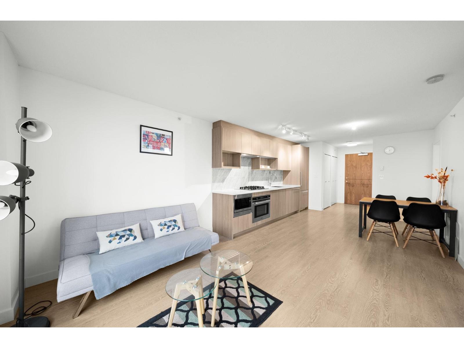 3209 13696 100 AVENUE Property Photo 1